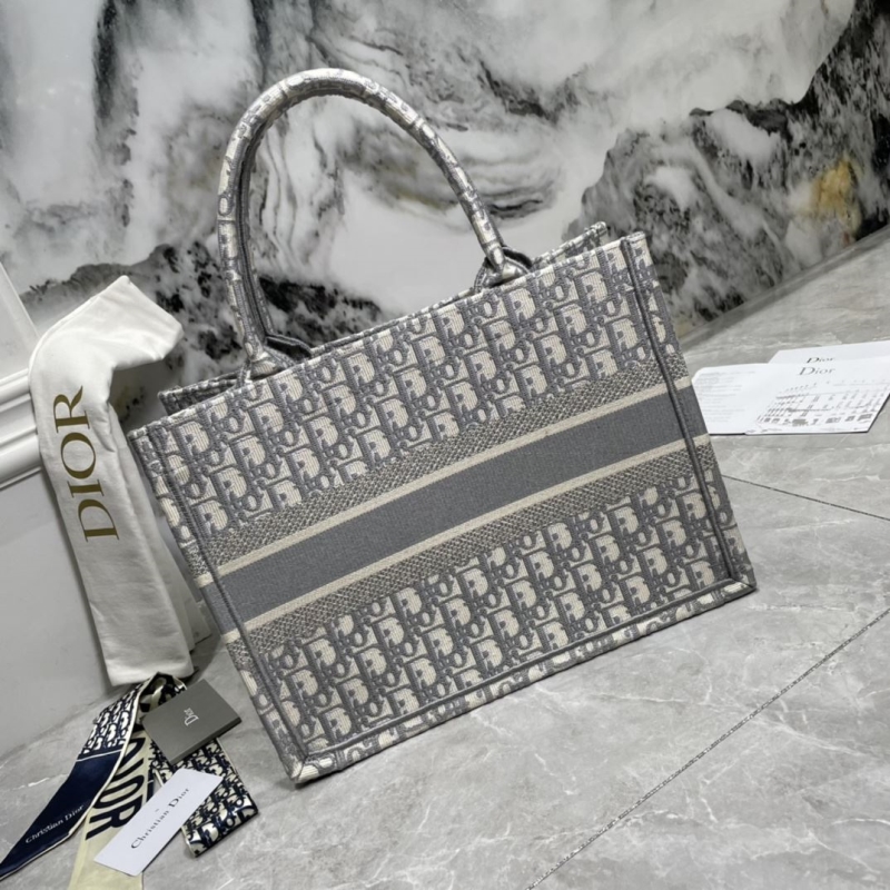 Dior Shopping Bags